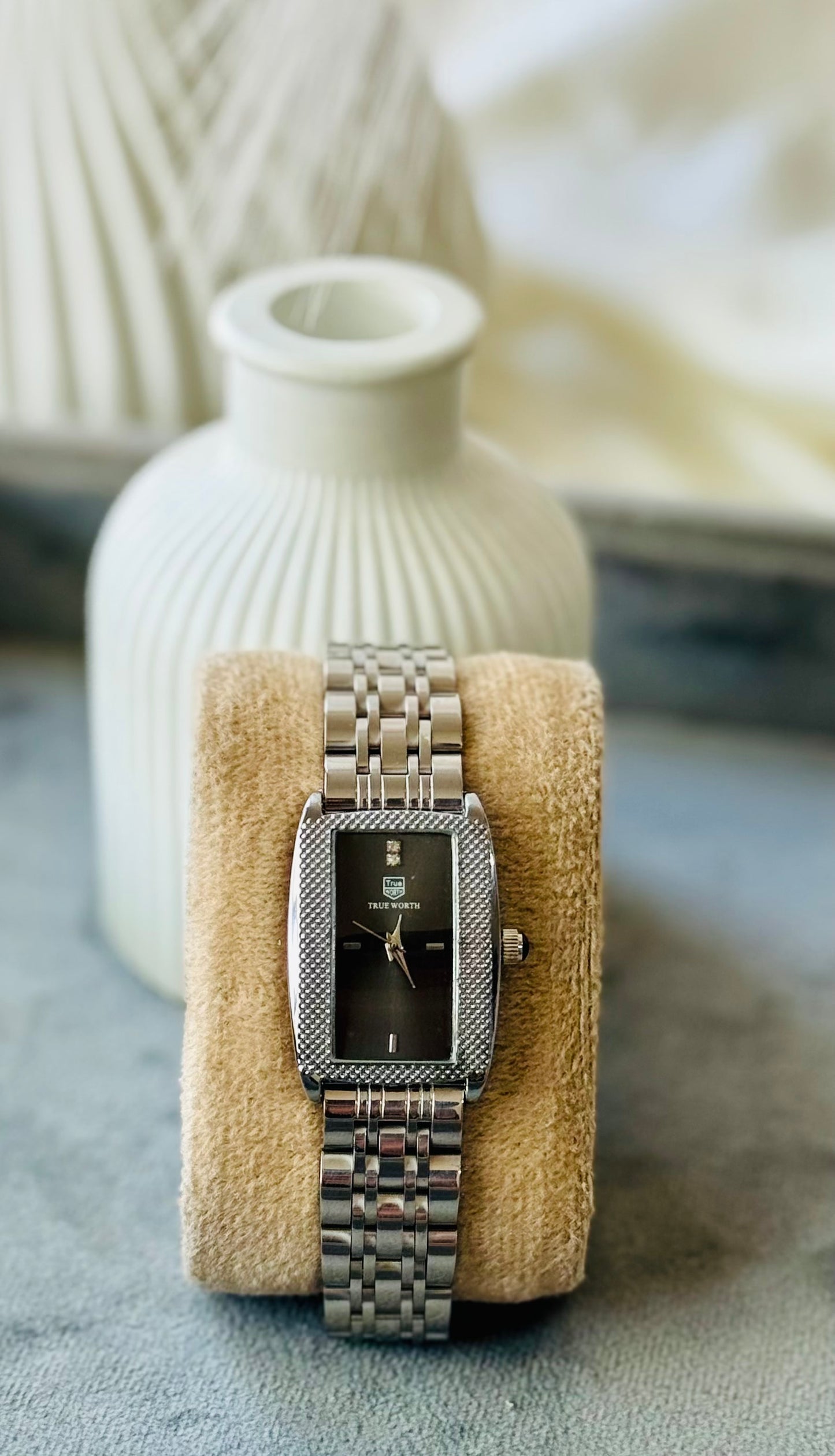 ✨ Exquisite Silver Black Dial True Worth Jubilee Watch ✨