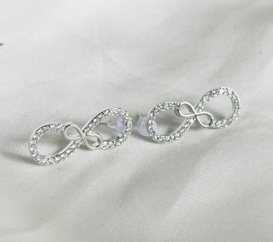 ✨Stainless steel Infinity Silver Earrings ✨
