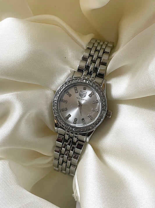 ✨Jubilee Silver All in All Silver Crystal Studded True worth Watch ✨