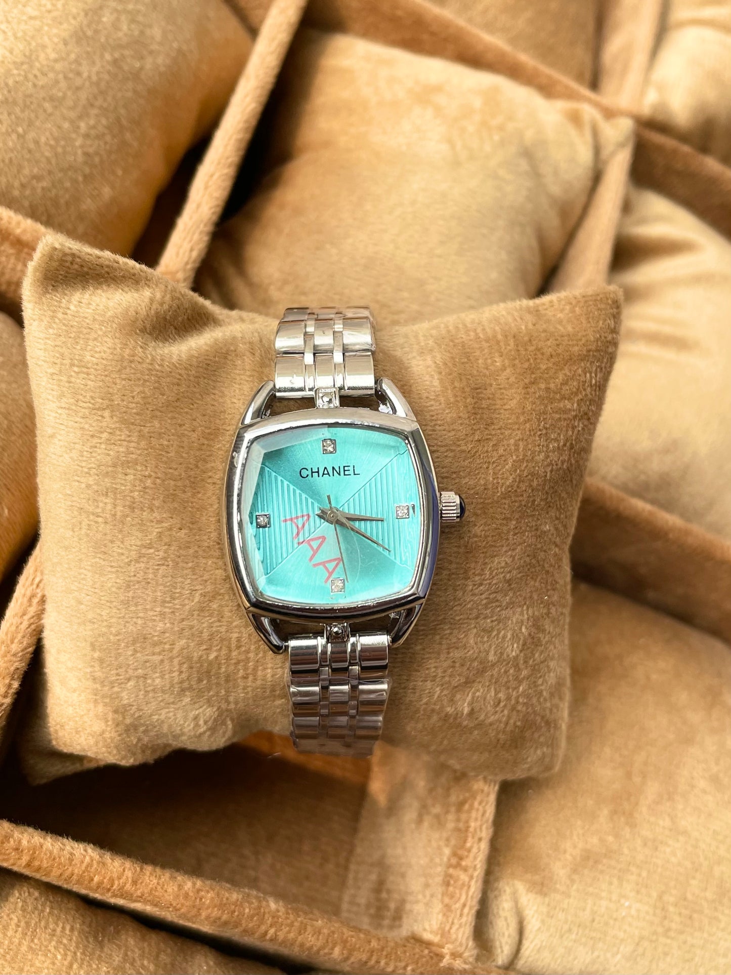 ✨Tiffany Silver Classic watch ✨