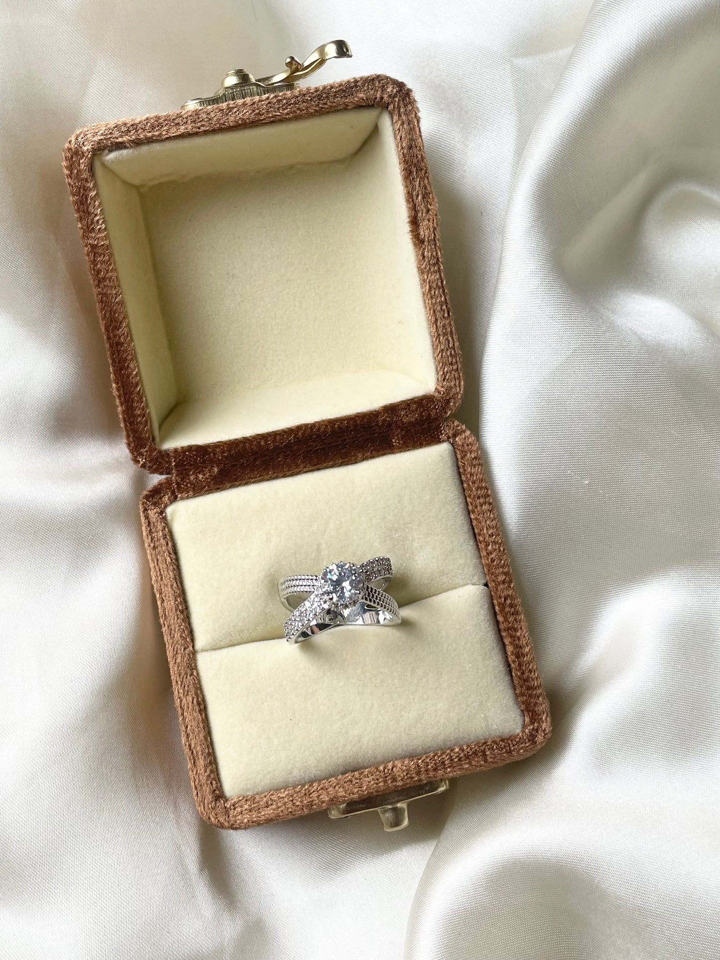 ✨Zirconia Sterling Silver Ring ✨