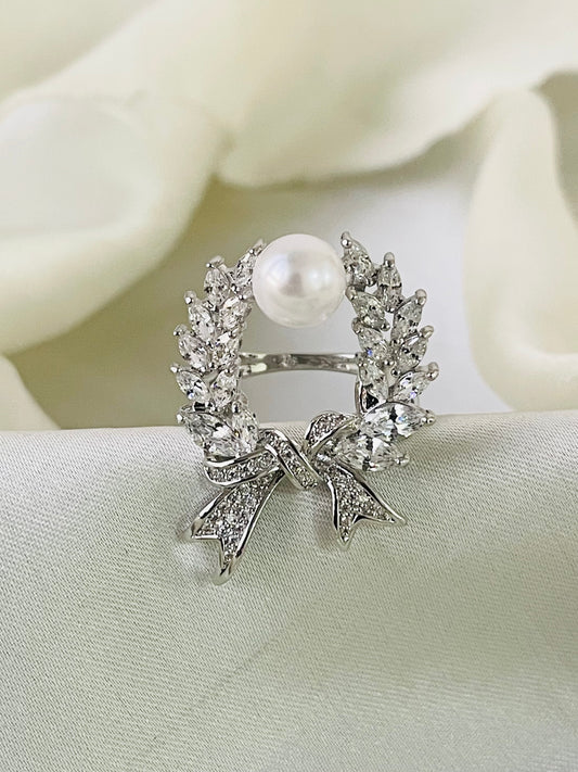 ✨Sterling Silver Ziron Pearl Bow Ring✨