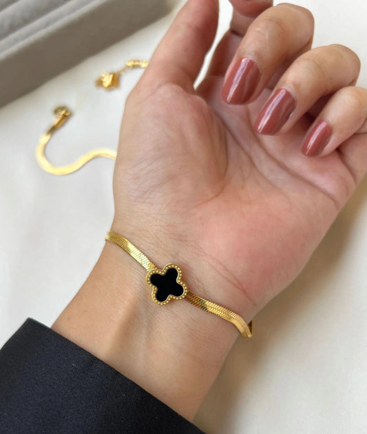 ✨Exquisite stainless steel Gold Black Clovie Snake Chain Bracelet ✨
