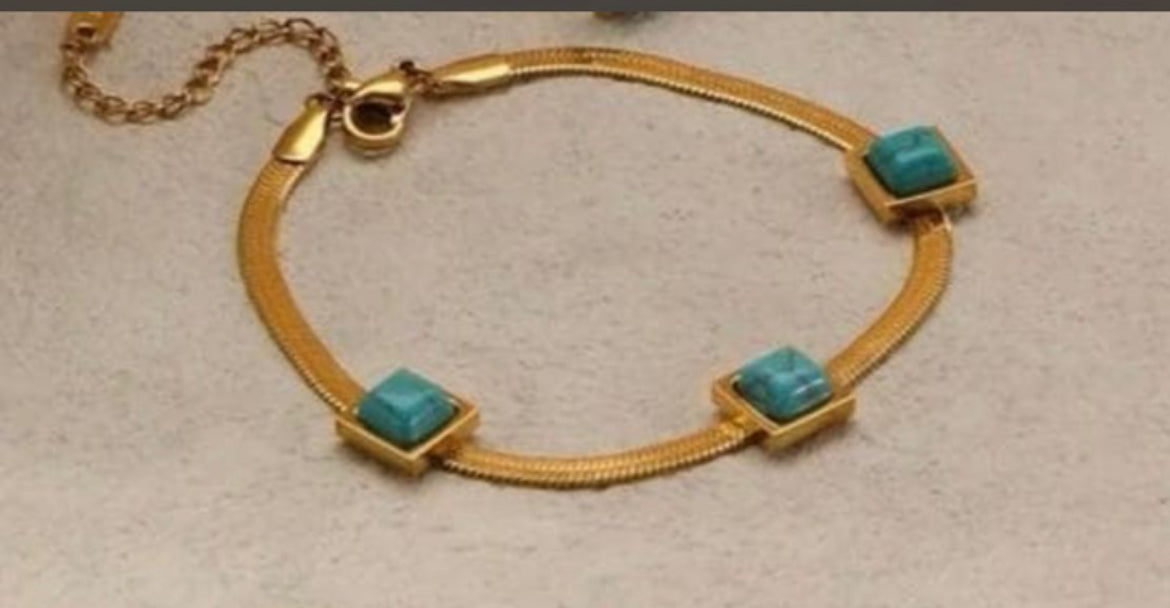 ✨Exquisite stainless steel Gold Feroza Snake Chain Bracelet ✨