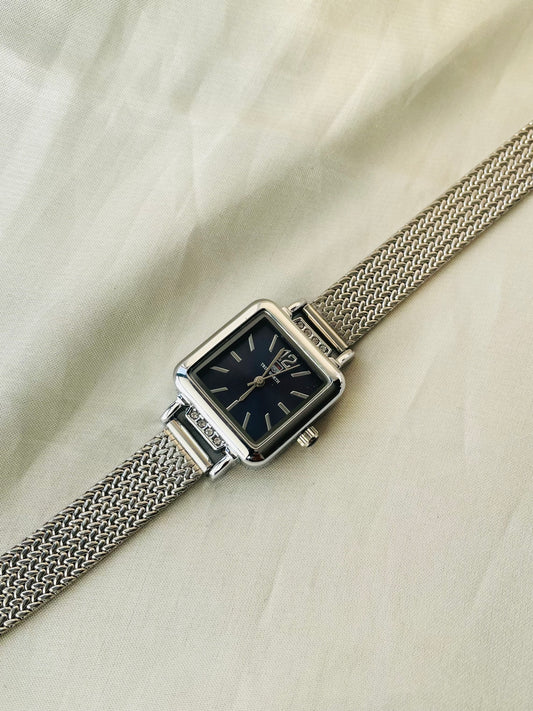 ✨Quadro Vintage Bezel True Worth Silver Watch Collection ✨