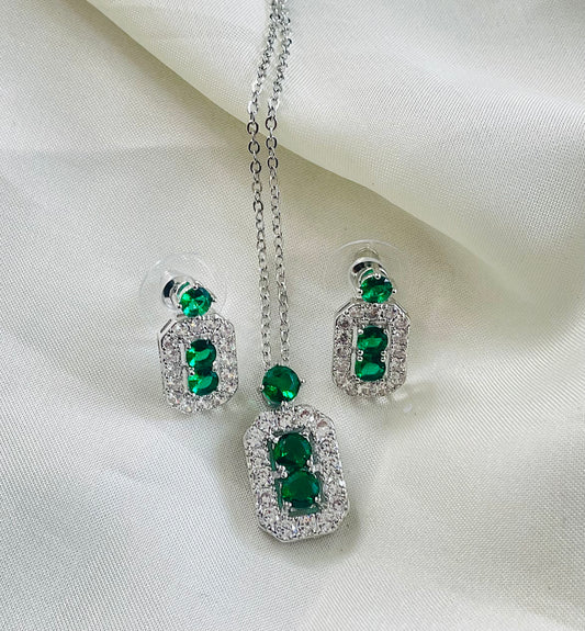 ✨Sterling Zirconia Silver Emerald Pendant tops Set ✨