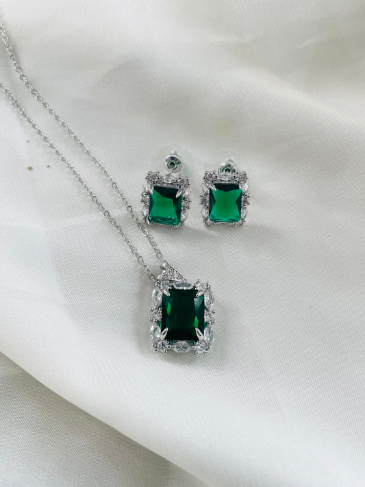 ✨Sterling Zirconia Silver Emerald Pendant tops Set ✨