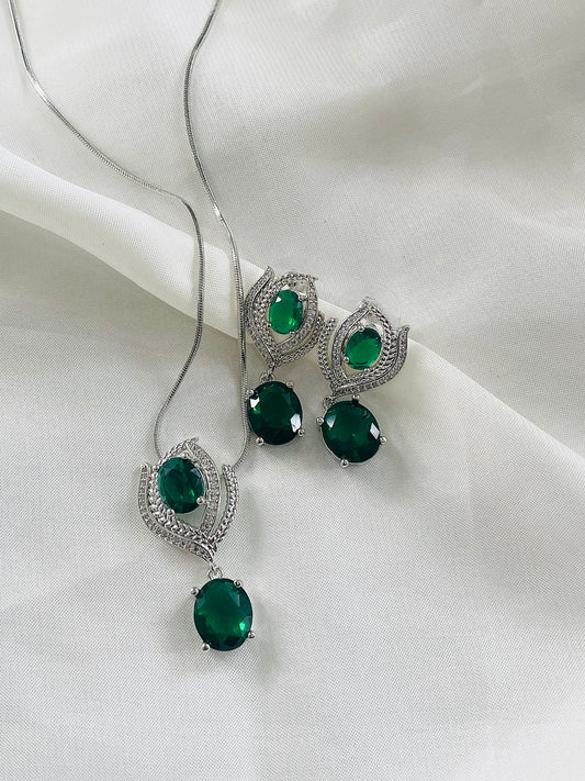 ✨Sterling Zirconia Silver Emerald Pendant tops Set ✨