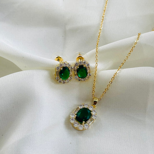 ✨Crystal Zirconia Gold Emerald Pendant tops Set ✨