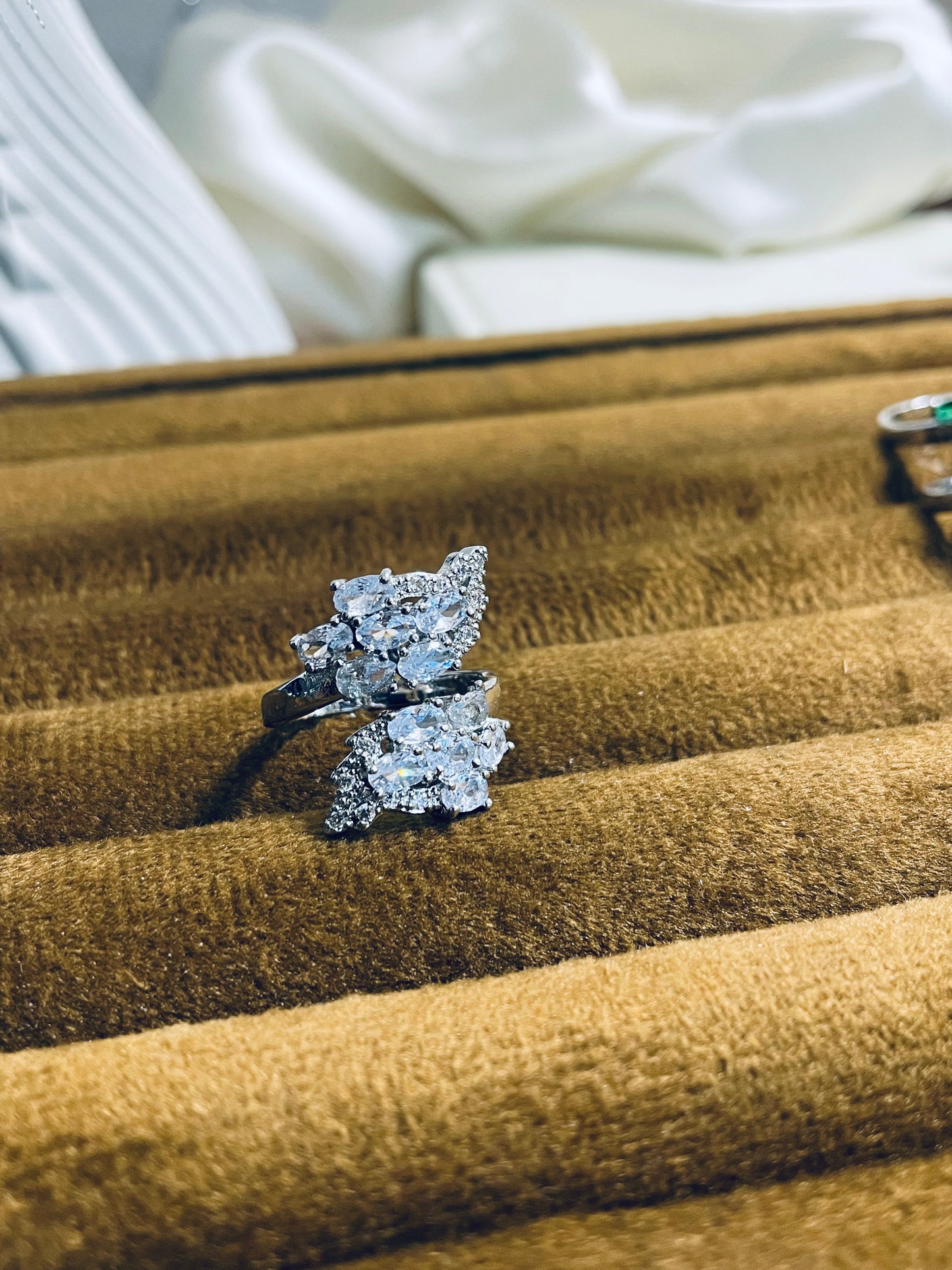 ✨ Sterling Silver Rhinestone Leaf Adjustable Ring ✨