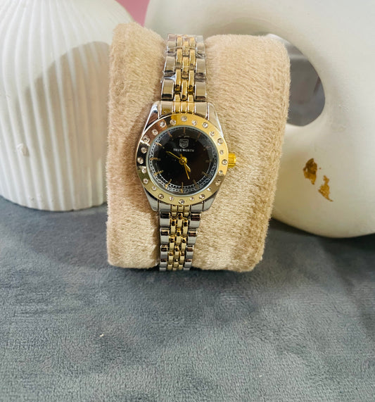 ✨Exquisite Crystal studded Black Dial SilverXGold True Worth Watch ✨