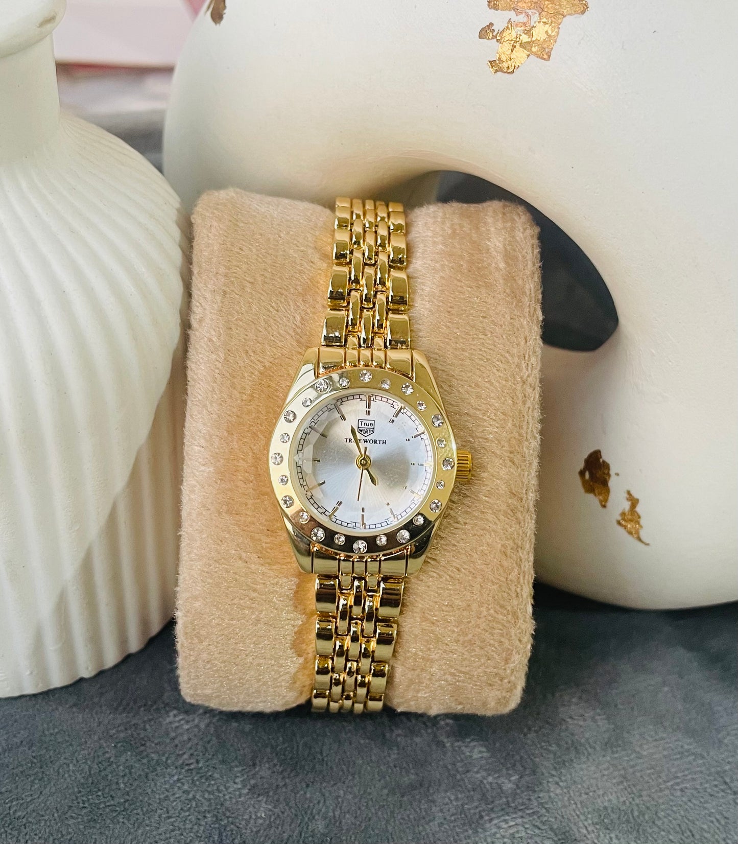 ✨Exquisite Crystal studded White Dial Gold True Worth Watch ✨