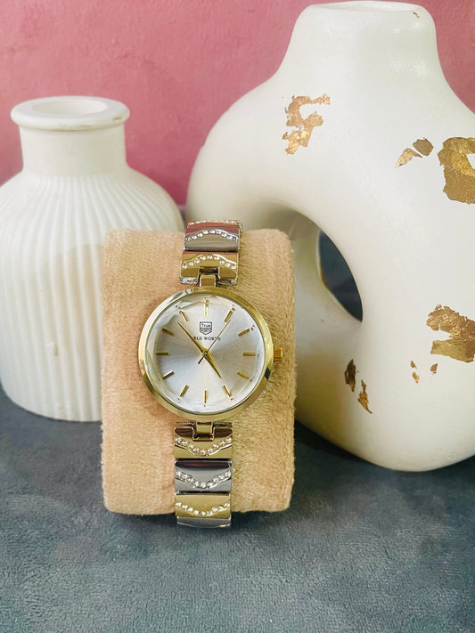 ✨Exquisite Crystal studded White Dial SilverXGold True Worth Watch ✨