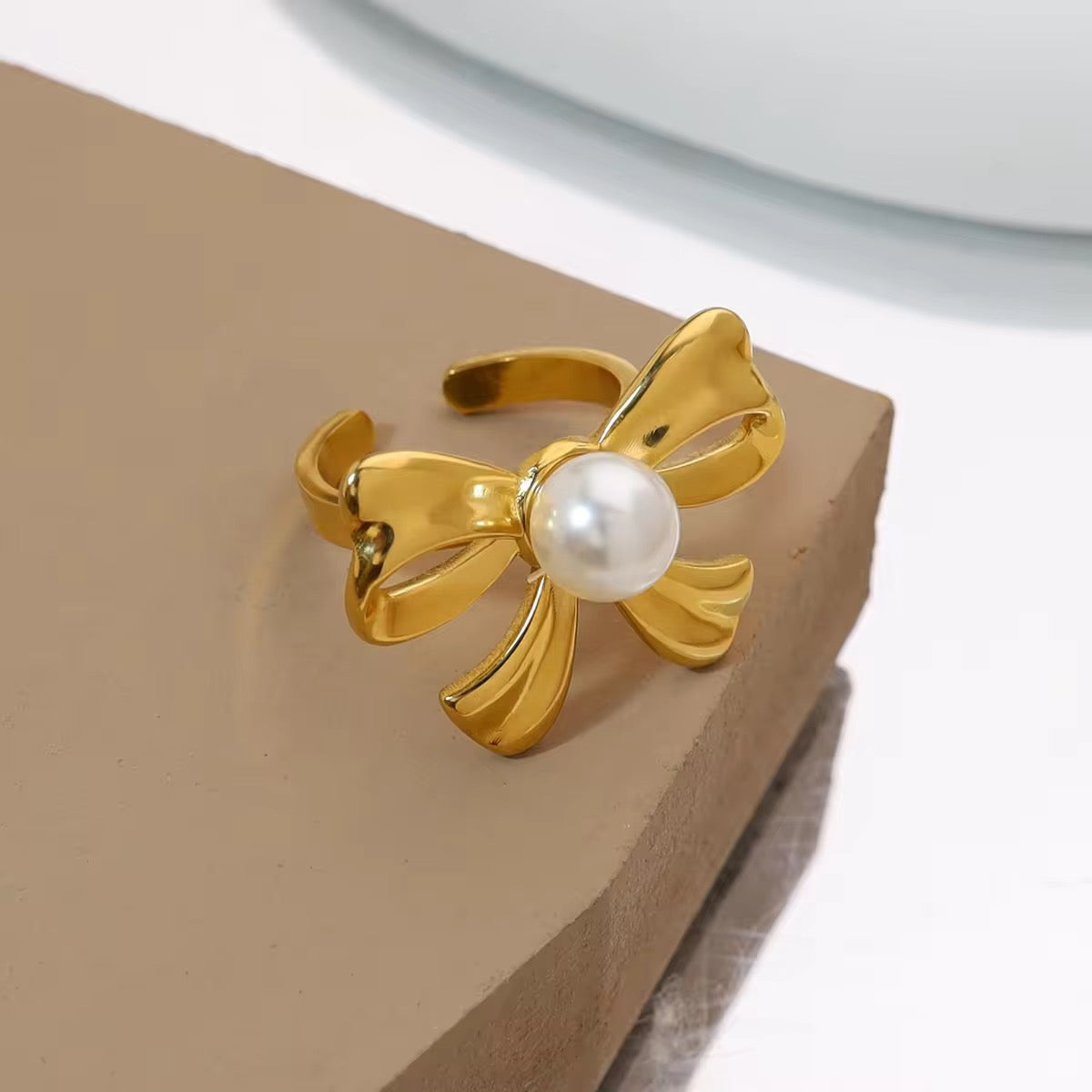 ✨Stainless steel Adjustable pearl floral Ring ✨