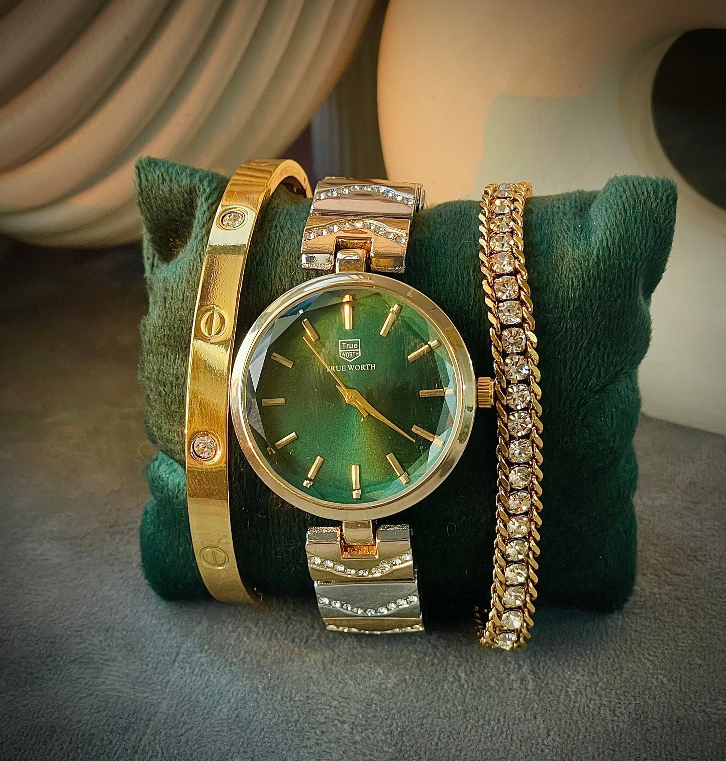 ✨Exquisite Dream Emerald Caviar Set ✨