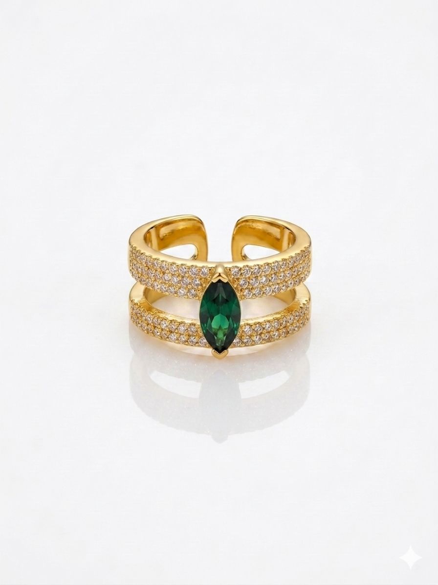 ✨ Diamante Emerald crystal adjustable gold ring✨