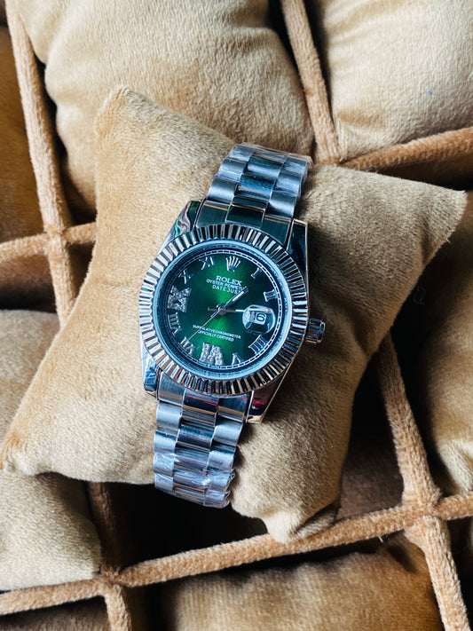 ✨Perpetual Silver Braided Emerald Dial Roman Classic Watch ✨