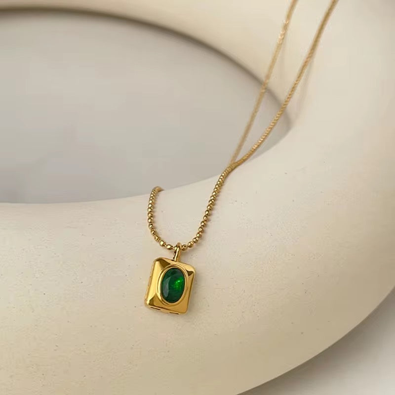 ✨Exquisite Emerald Gold Serenade Pendant ✨
