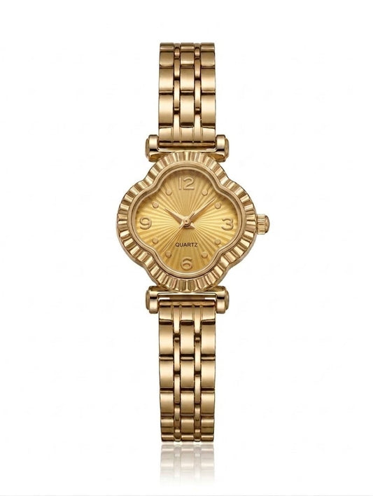 ✨Exclusive Premium Stainless steel Gold Clovie Jubilee Exclusive Watch✨
