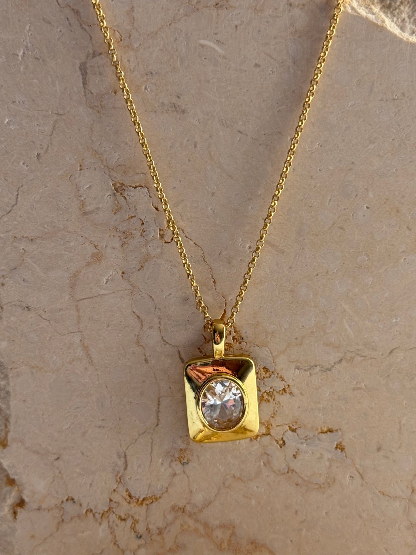 ✨Exclusive Stainless steel Gold White Bar Beaded Chain Pendant ✨