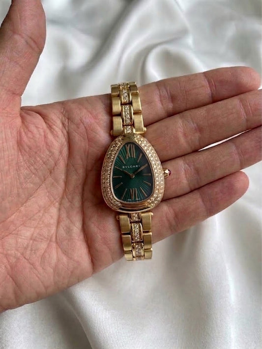 ✨Exquisite Gold stainless steel green dial bvlg Watch✨