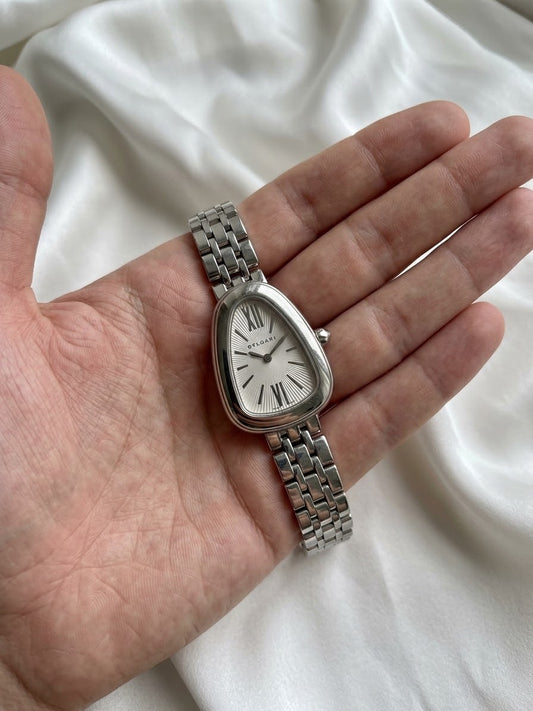 ✨Exquisite Gold stainless steel white dial Bvlg Watch✨