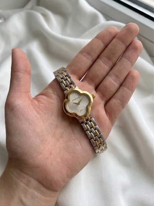 ✨Clovie Watch SilverxGold metallic Strap watch✨