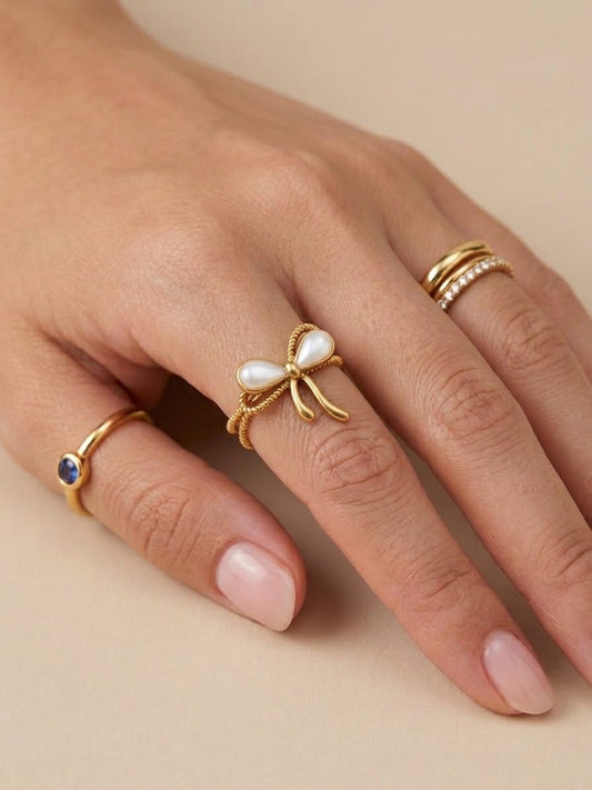✨Exclusive Bow  Sleek Gold Adjustable Ring ✨