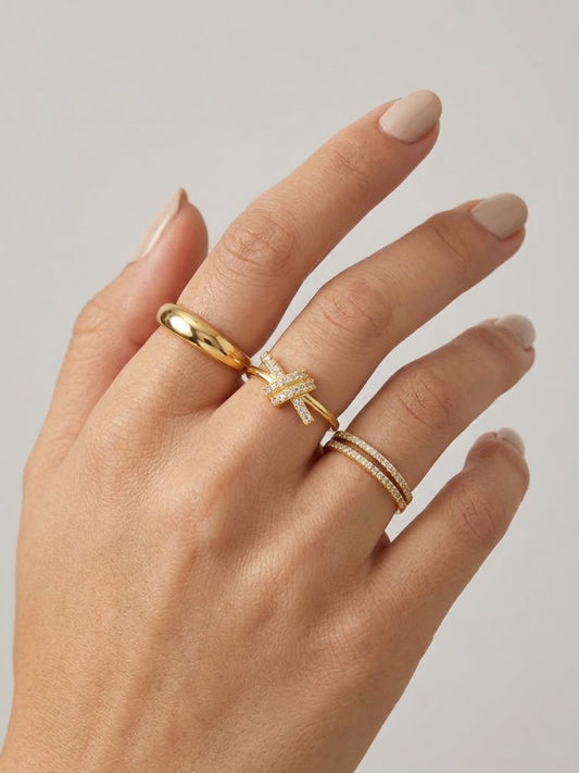 ✨Stainless steel Gold Knotted Zirconia adjustable Ring ✨