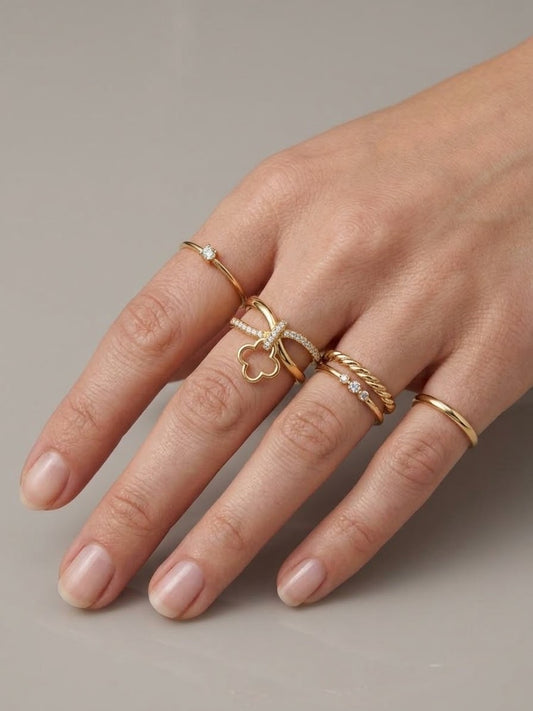 ✨Exclusive Zircon Studded clovie Gold Adjustable Ring ✨