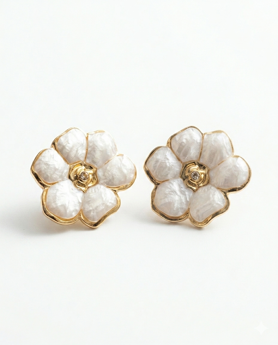 Exclusive pearl enamel earrings