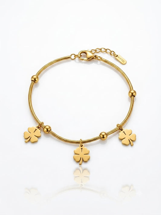 ✨Exclusive Gold clovie beaded chain bracelet ✨
